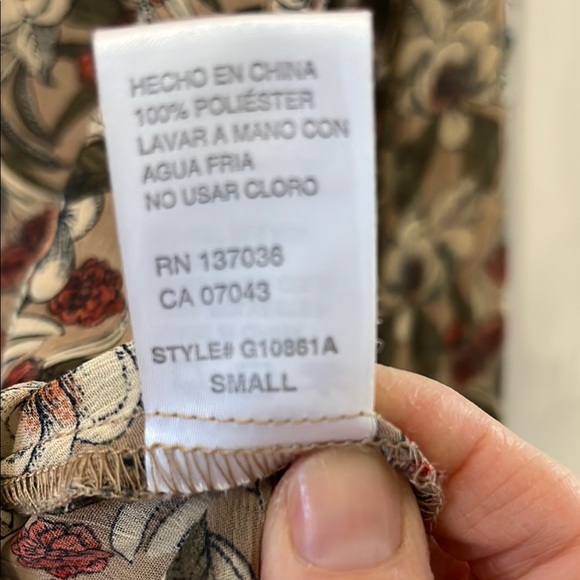 Karlie Brown and Tan Floral Blouse - Picture 7 of 9